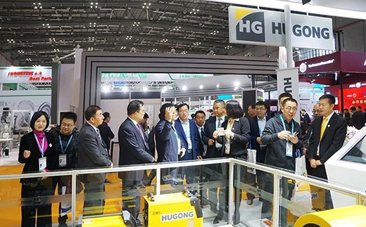 甘肃省天水市常务副市长莅临918博天堂(中国游)最新官方网站意大利CEA展位